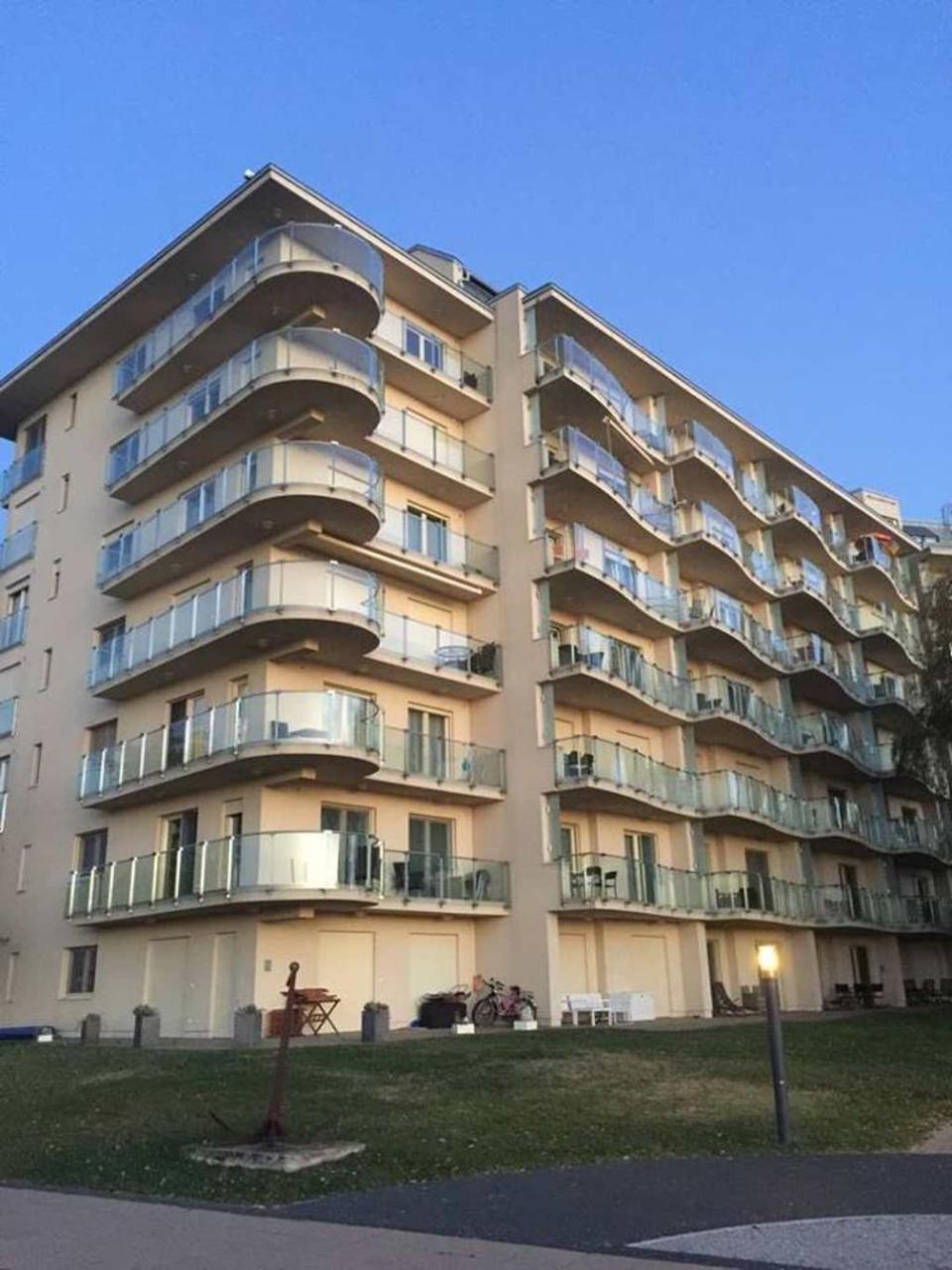 Apartamento Azur Apartman Velence Exterior foto